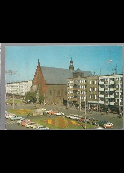 fot. F.B. Stachow - Racibórz - widok z rynku w kier. Odrzańskiej (1980)